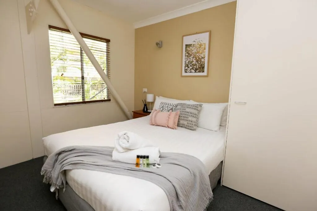 **** Resort Woodlands Of Marburg Hotel Australia